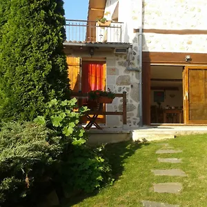 Hébergement de vacances La Grange Du Vialaron, Villard (Haute-Loire)